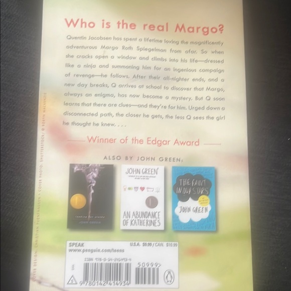 John Green 'Paper Towns' Book - Picture 2 of 2